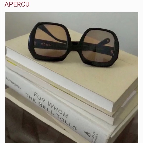 LAURENCE TRES NOIR’s Oversized Sunnies. - Picture 2 of 6